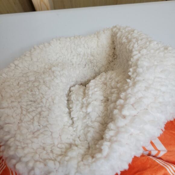 Whataburger Comfy Wearable Blanket Hoodie Adult One Size Oversize White Logo - Picture 4 of 6